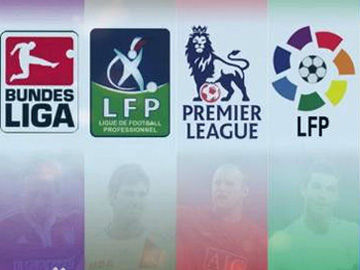 的低胸比基 的低胸比基